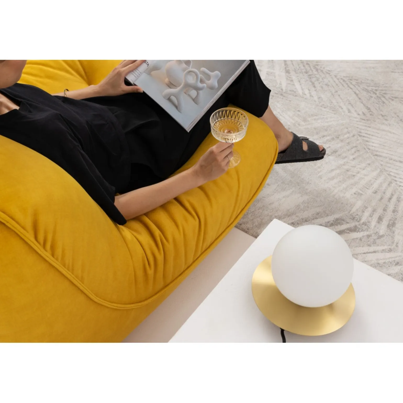 BORRA ST czarna lampa stołowa (B2A122P1) - Ummo