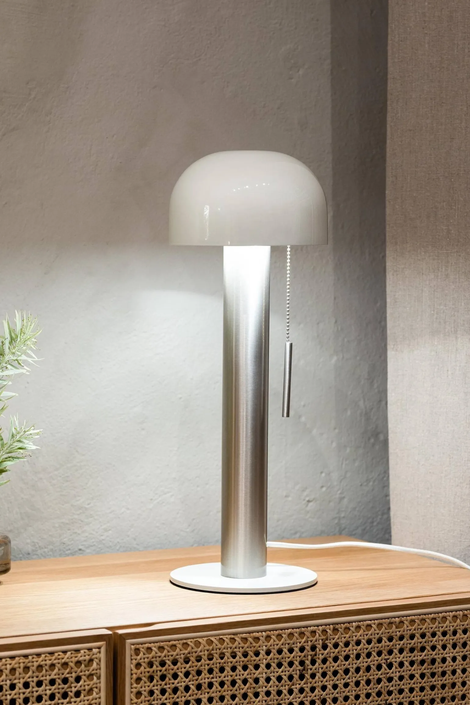 COSTA Table 1L Satin Nickel/White (108577) Markslojd