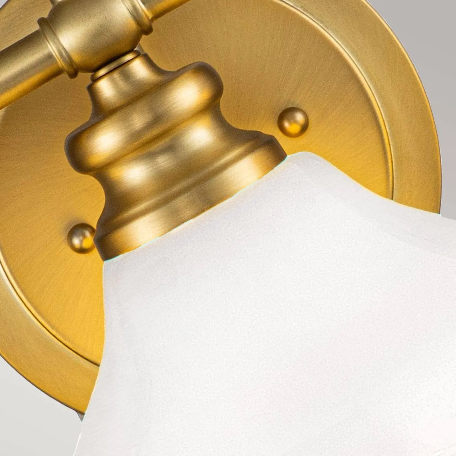 Kinkiet Ainsley (HK-AINSLEY3-BATH-BB) - Elstead Lighting