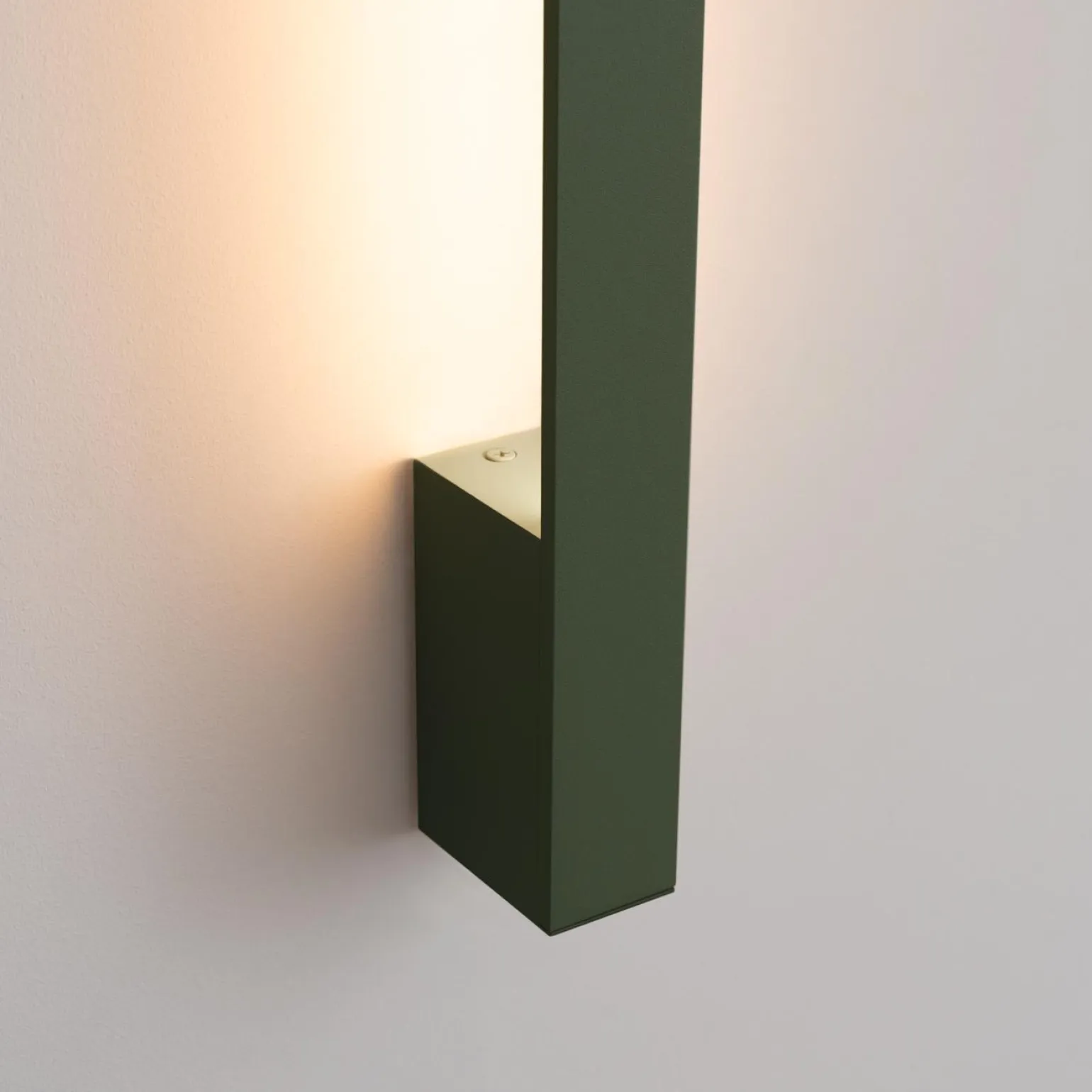 Kinkiet LAHTI 90 zielony oliwkowy LED 3000K (TH.437) - Thoro Lighting