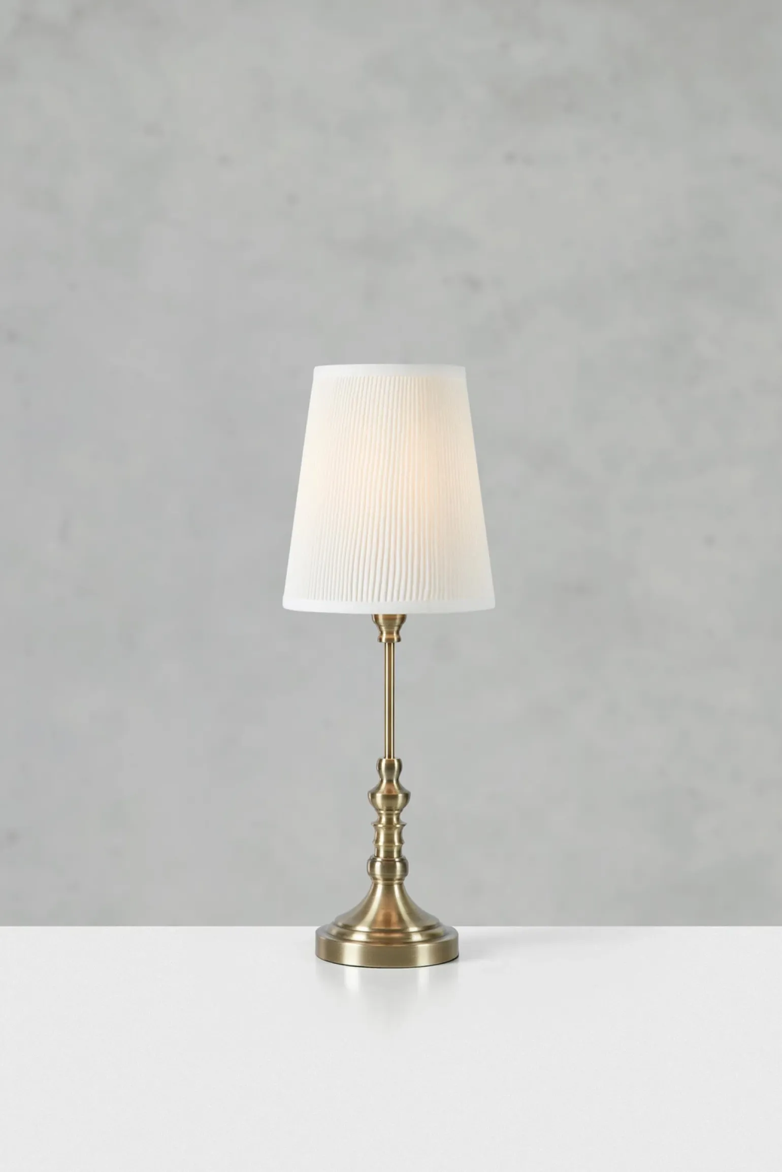 Lampa na komodę NOBLE Table 1L 66cm Offwhite/Antique Brass (108970) Markslojd