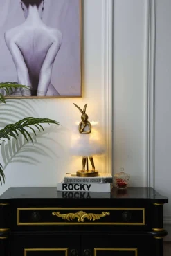 Lampa na komodę w sypialni Zajączek Flafi M Złoty (TL0108-M) - Yaskr