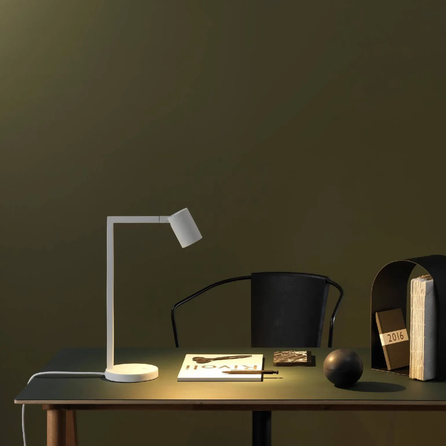 Lampa Stołowa Ascoli Desk Matowy Biały (1286016) - Astro Lighting