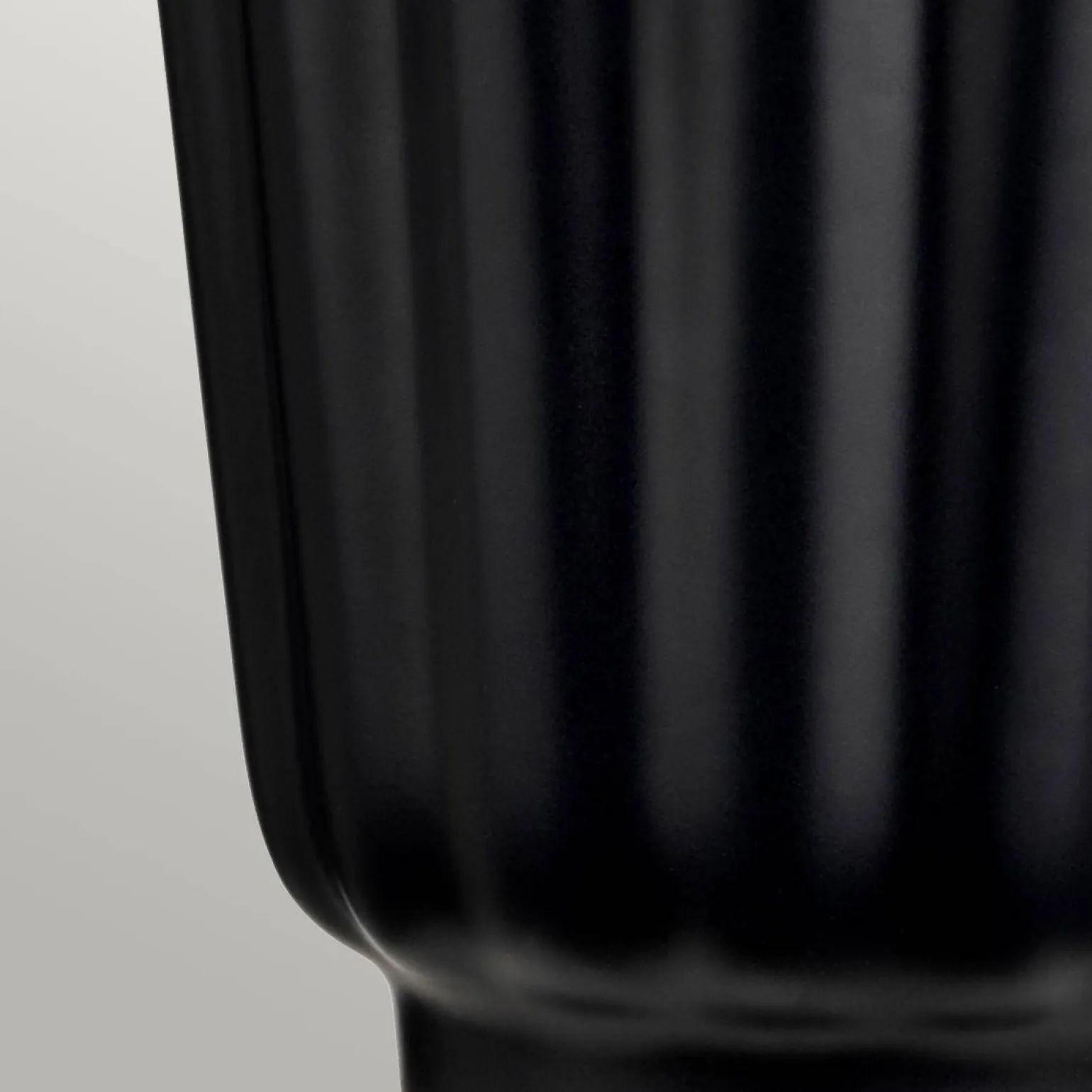 Lampa stołowa Bexley - 1 źródło światła - Czarna/ Szczotkowany mosiądz (QN-BEXLEY-TL-BKBB) - Quintiesse