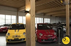 LOGS IN LED ścienna, czarna/mosiądz, 2000K0K Dim to Warm