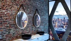 Lustro okrągłe TEXAS w ramie z oświetleniem LED na skórzanym pasku - MCJ