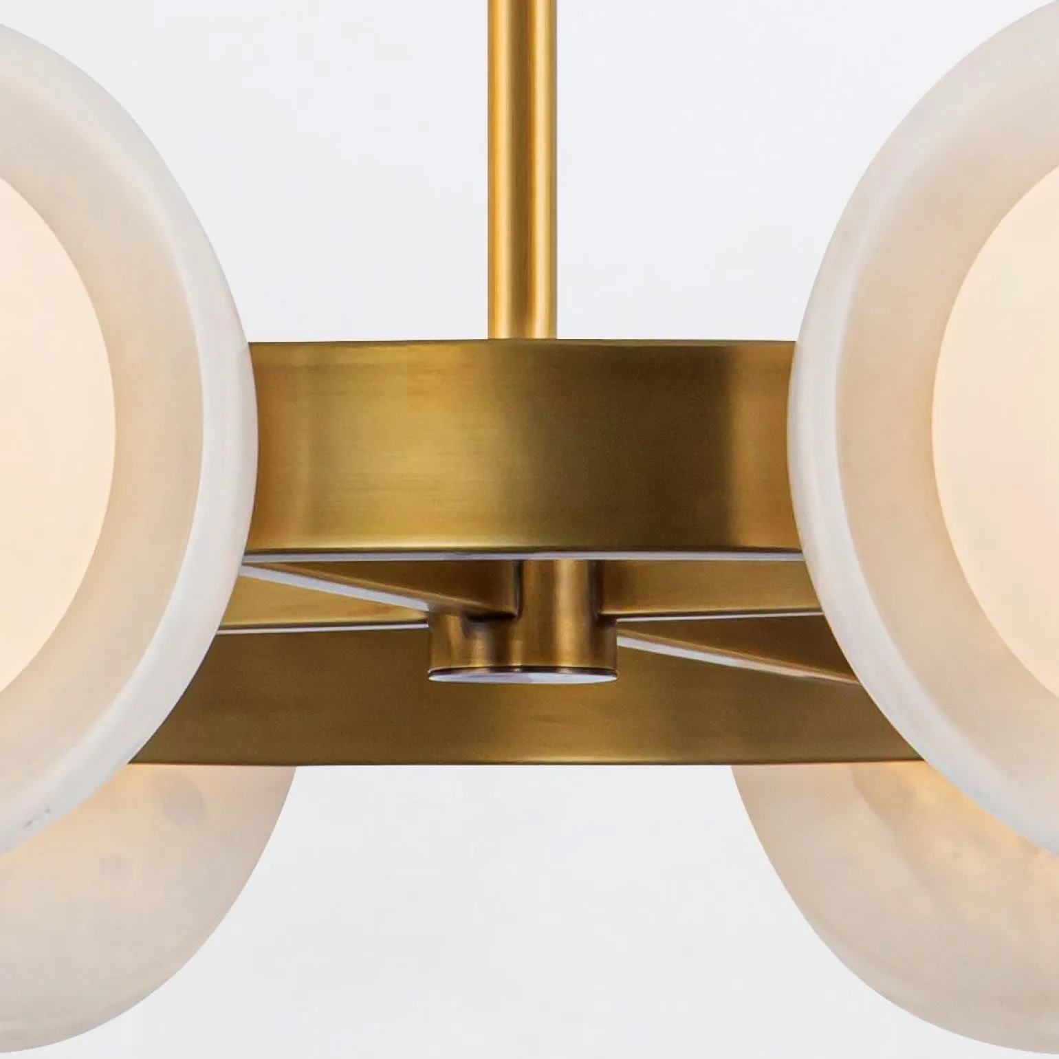 Nowoczesny Żyrandol LED Alonso - Vintage mosiądz (QN-ALONSO8-VBS-AR) - Quintiesse