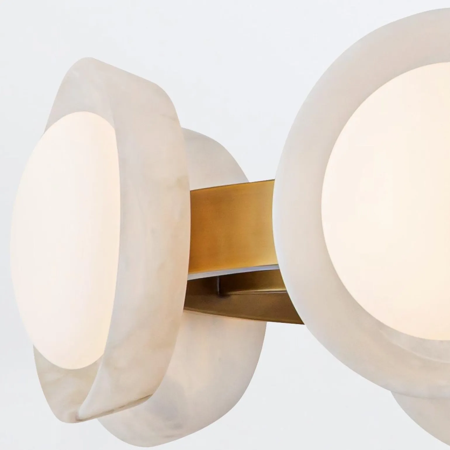 Nowoczesny Żyrandol LED Alonso - Vintage mosiądz (QN-ALONSO8-VBS-AR) - Quintiesse