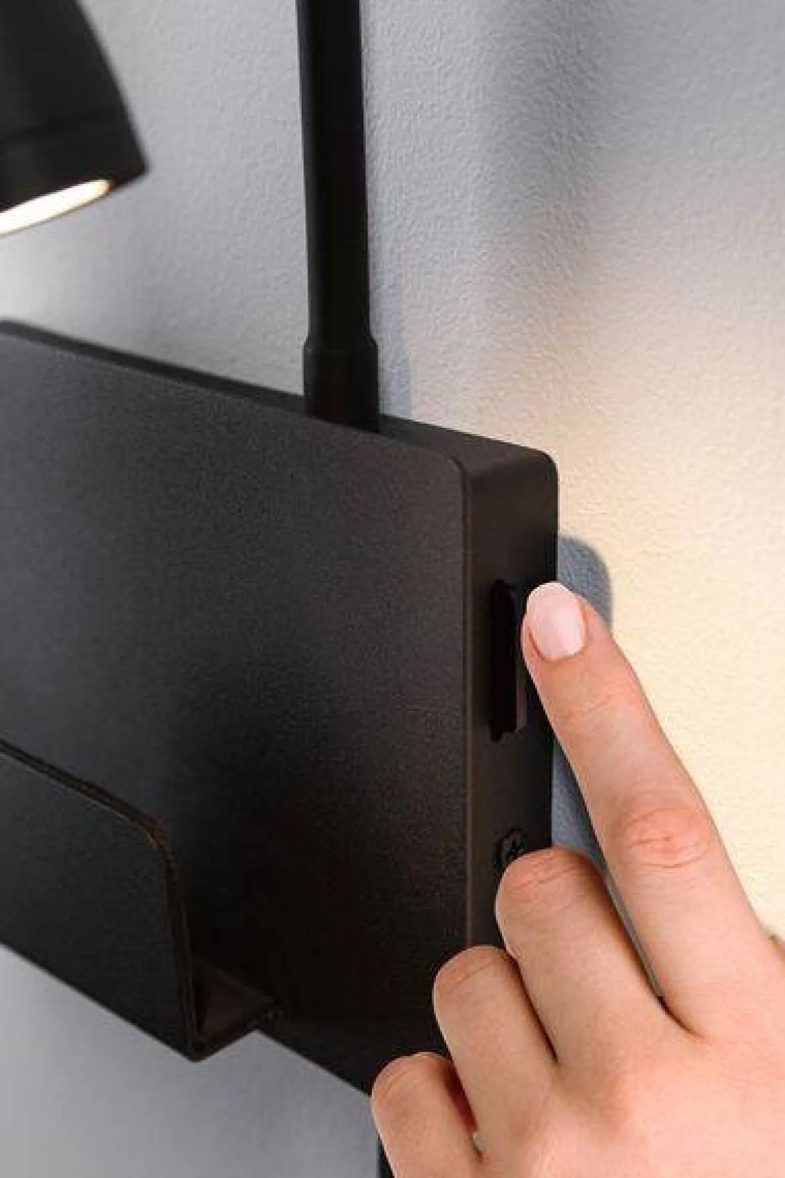 Oprawa ścienna HALINA LED USB-C czarny mat (PL71101) - PAULMANN