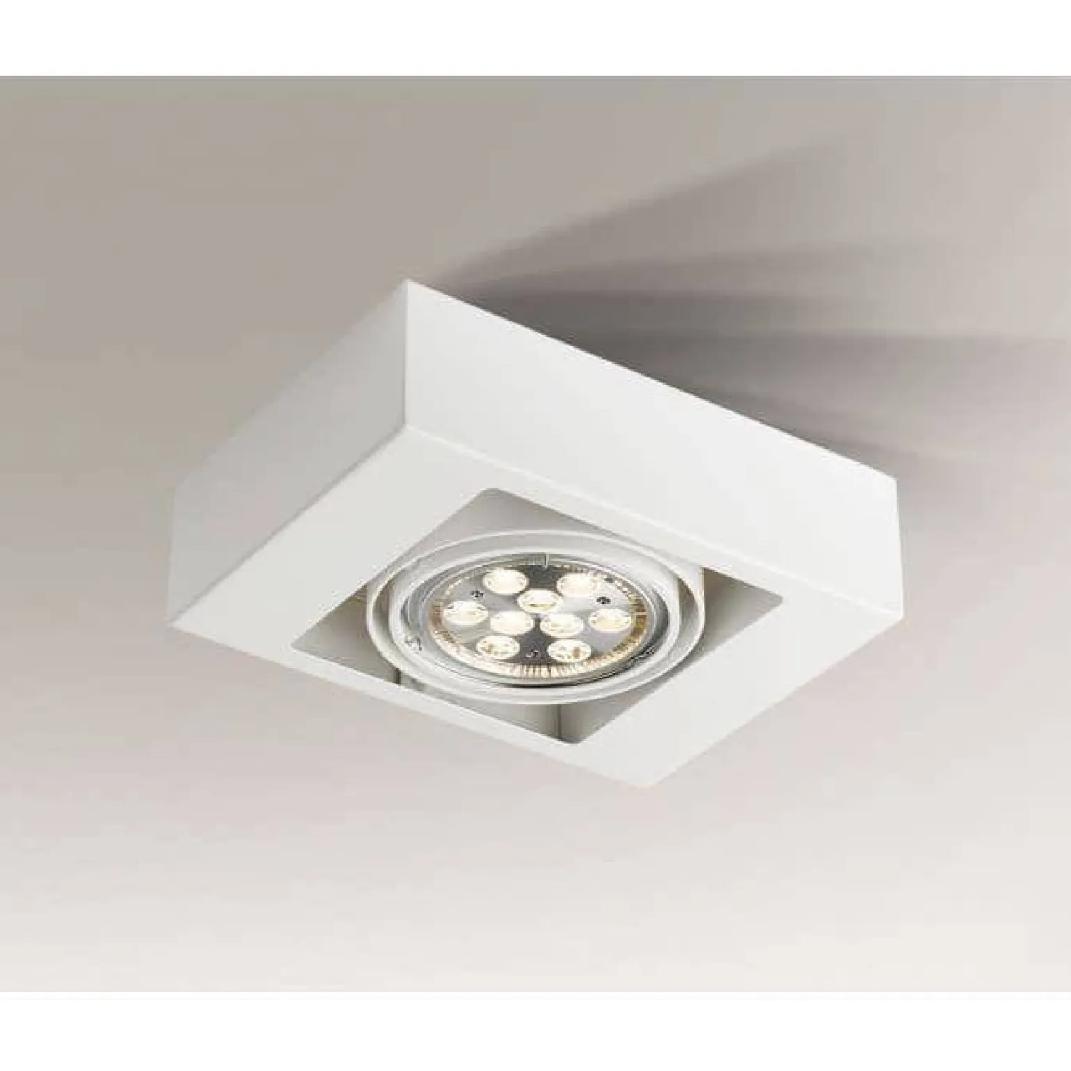 Oprawa natynkowa KOGA (biały) (7117) - Shilo