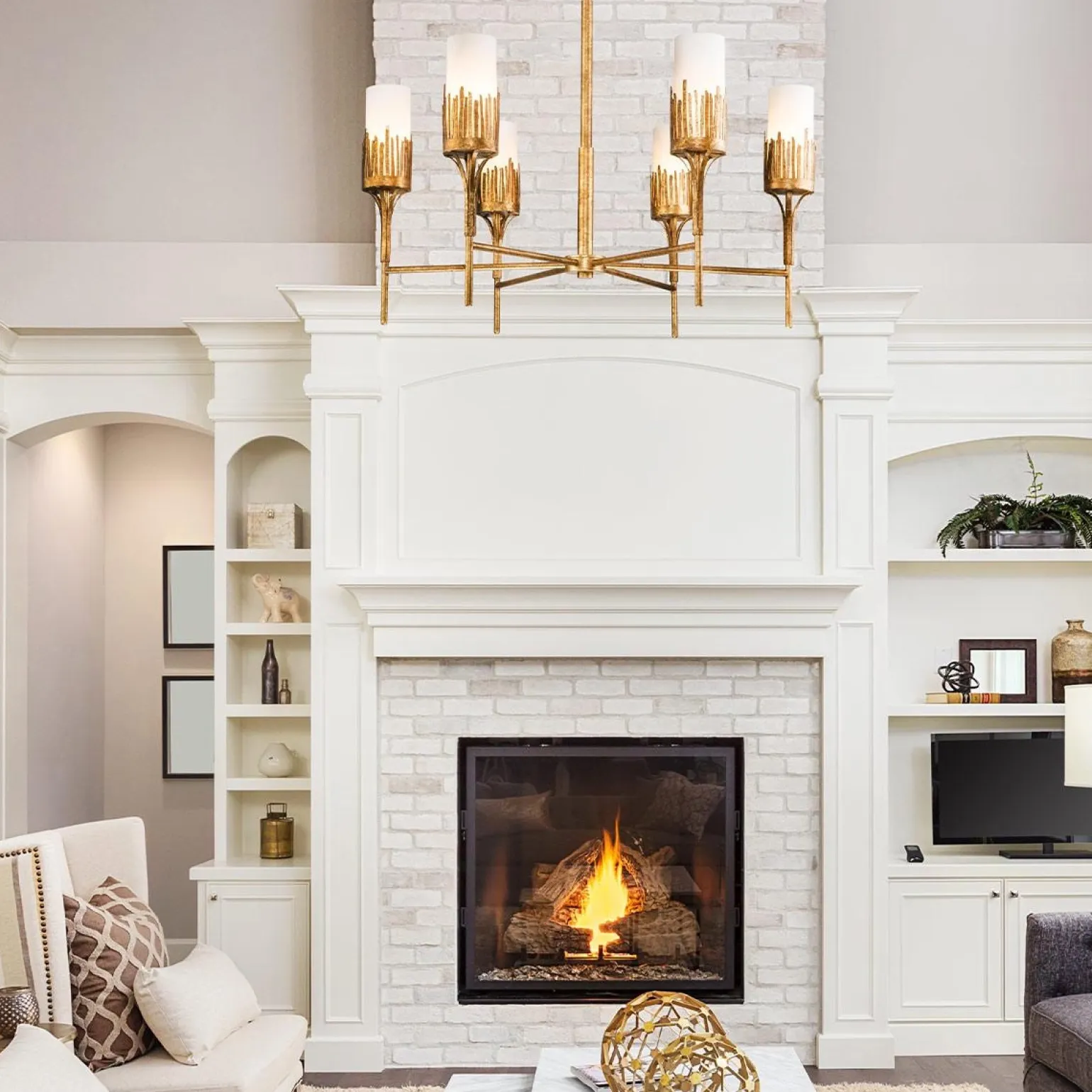 Ozdobny żyrandol Sawgrass - 6 źródeł światła - Płatkowe złoto (QN-SAWGRASS-6-DG-O) - Quintiesse